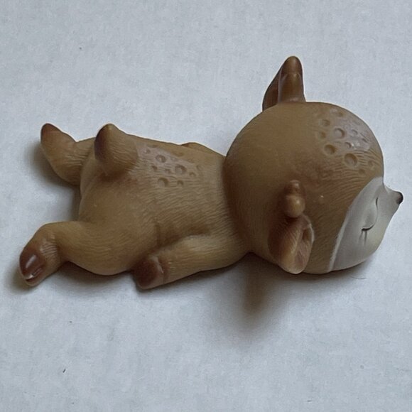 Figurines Decor Miniature Animal Ornaments Toy Sleeping Fawn - Picture 5 of 7